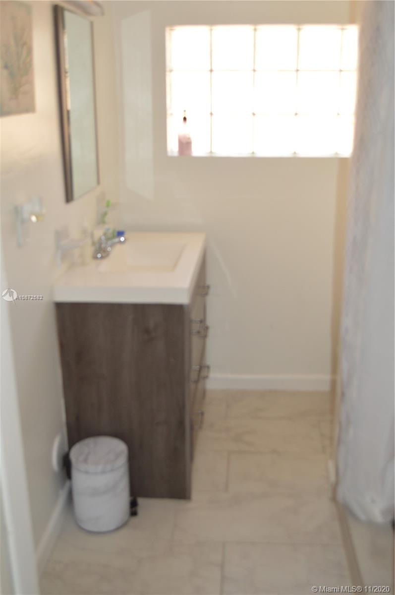 See details / 1333 sq. ft. $ 2020-12-26 0 Photo