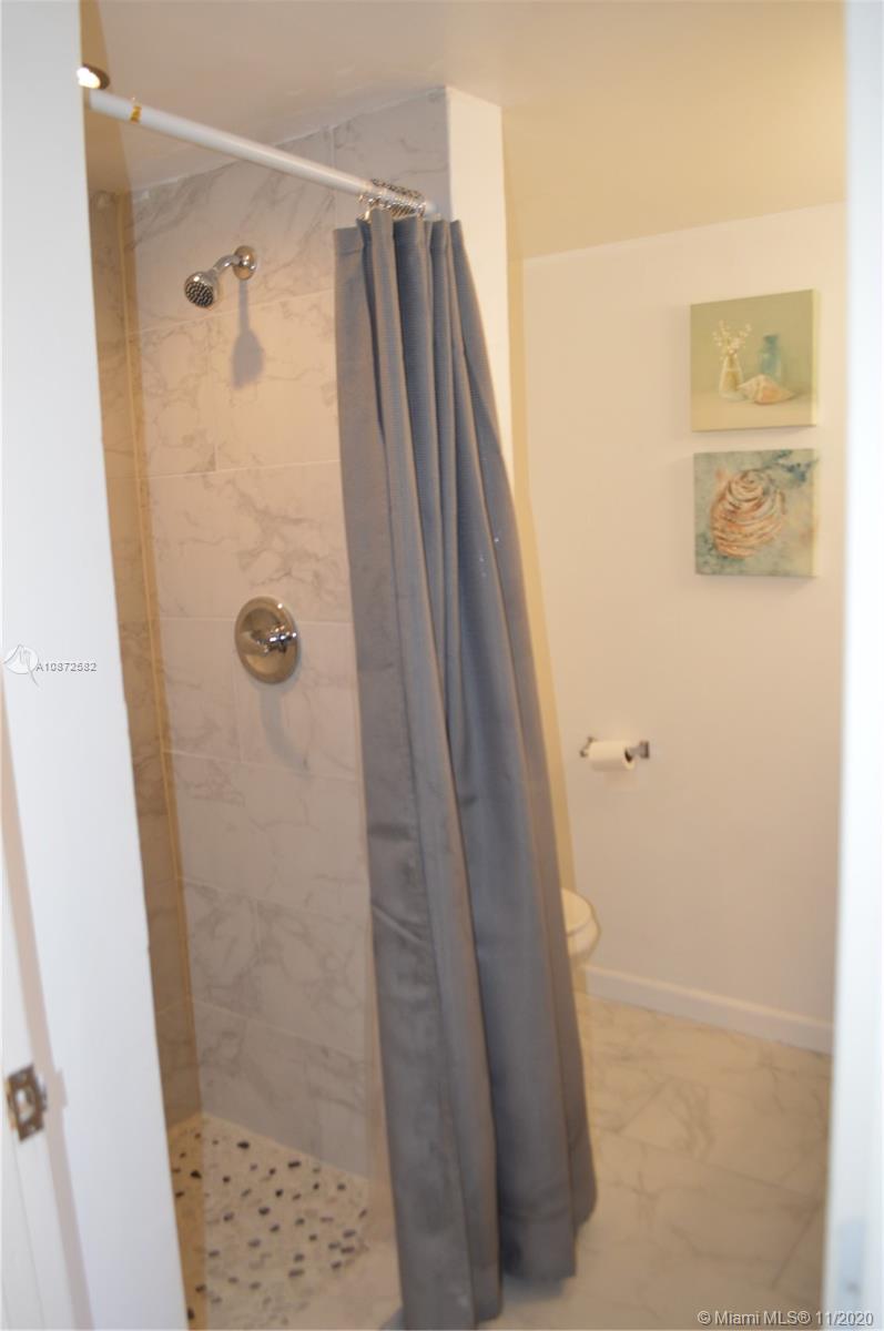 See details / 1333 sq. ft. $ 2020-12-26 0 Photo