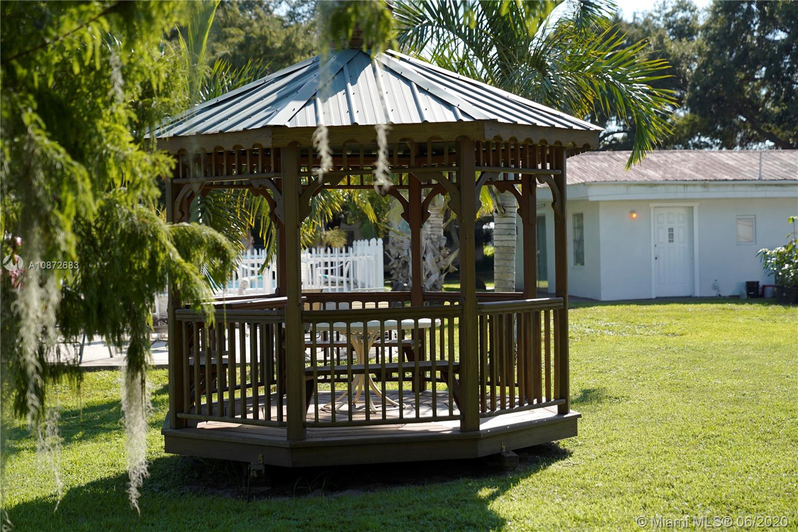 See details / sq. ft. $ 2020-06-09 0 Photo