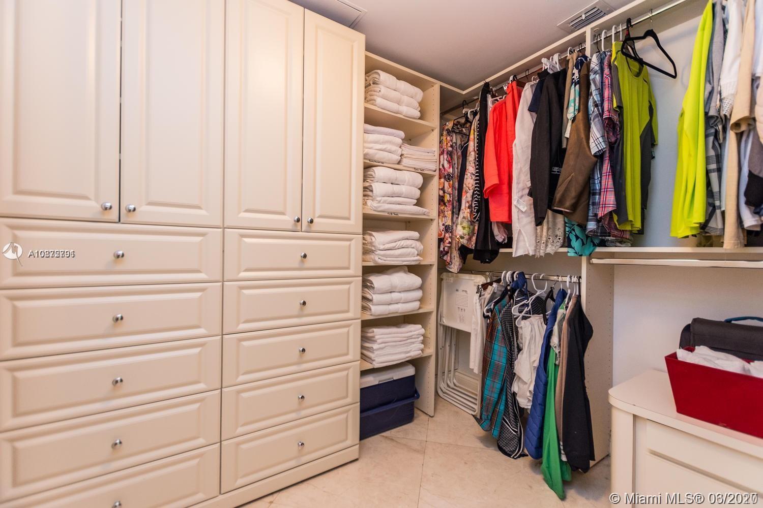Ver detalles 2211 3 / 2 1554 sq. ft. $ 2021-04-16 0 foto