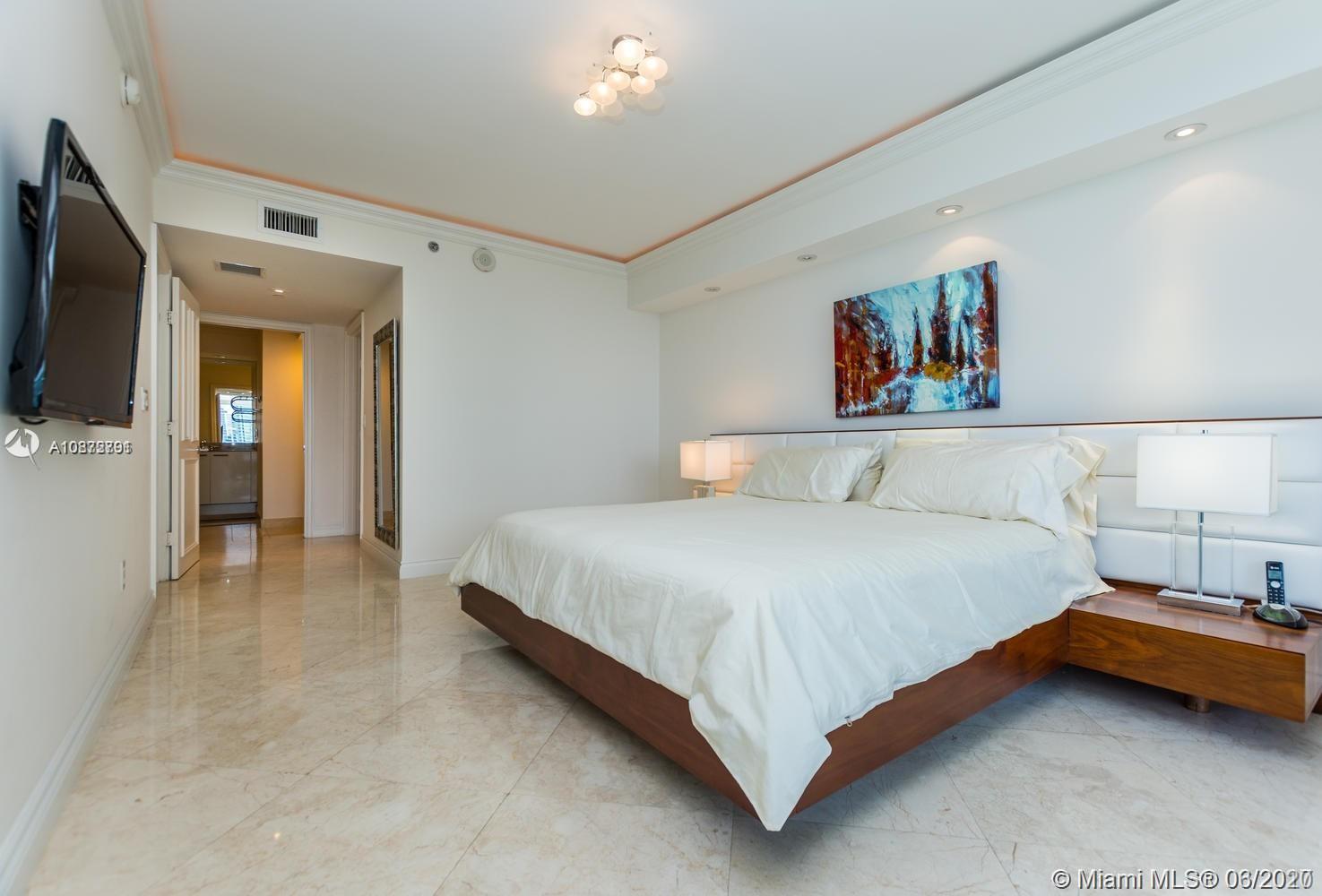 Ver detalles 2211 3 / 2 1554 sq. ft. $ 2021-04-16 0 foto
