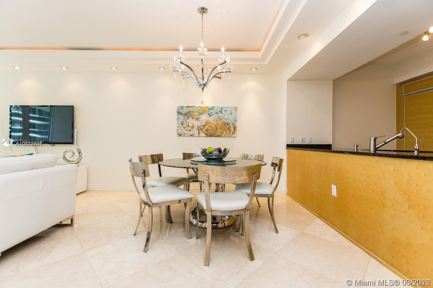 Ver detalles 2211 3 / 2 1554 sq. ft. $ 2021-04-16 0 foto