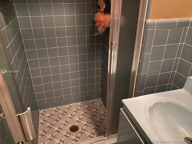 See details / 2428 sq. ft. $ 2020-06-09 0 Photo