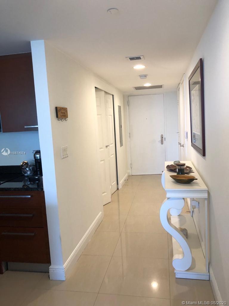 See details 609 2 / 1 1086 sq. ft. $ 2020-08-24 0 Photo