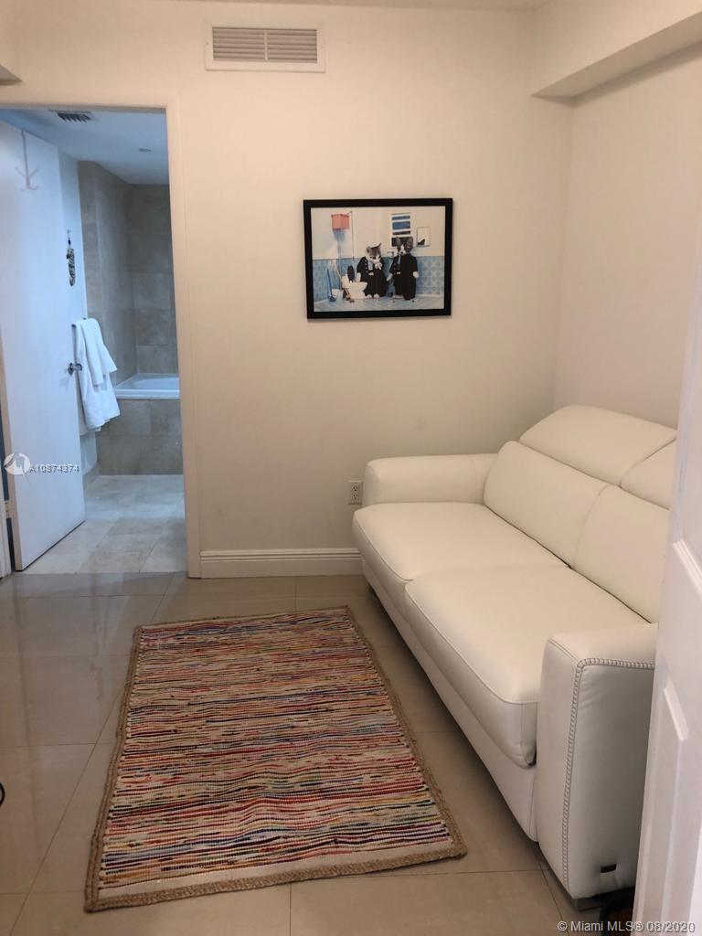 See details 609 2 / 1 1086 sq. ft. $ 2020-08-24 0 Photo