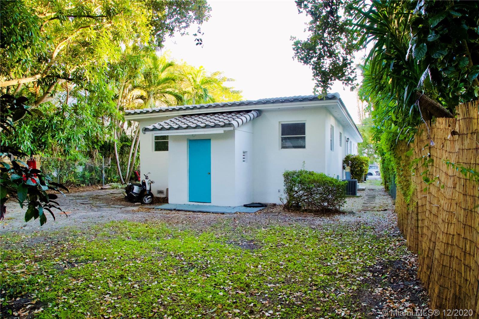 See details / 1440 sq. ft. $ 2020-12-15 0 Photo