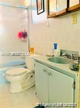 See details / 938 sq. ft. $ 2020-10-07 0 Photo