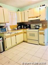 See details / 938 sq. ft. $ 2020-10-07 0 Photo