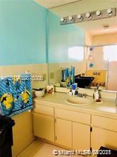 See details / 938 sq. ft. $ 2020-10-07 0 Photo