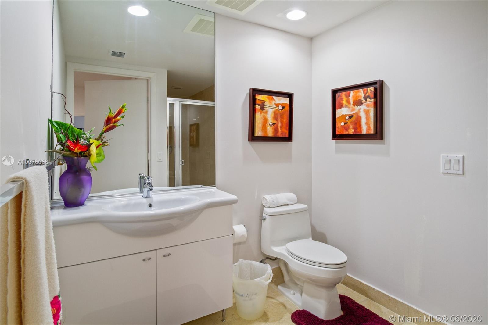 See details 1004 3 / 4 2078 sq. ft. $ 2020-08-04 0 Photo