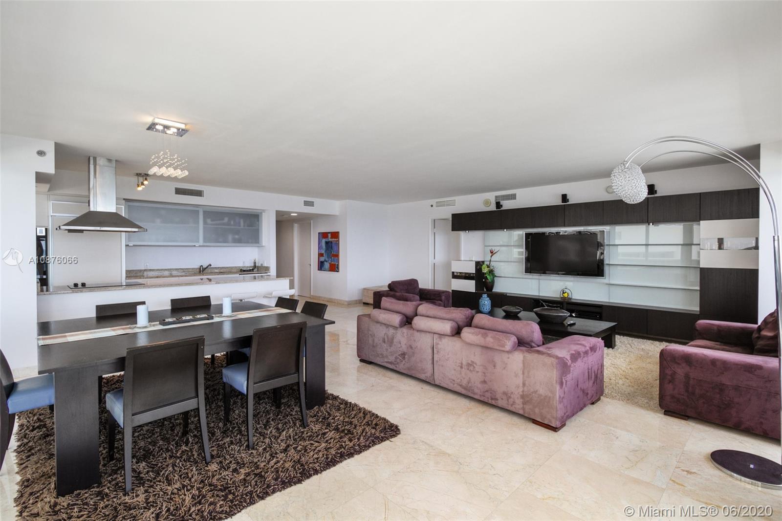 See details 1004 3 / 4 2078 sq. ft. $ 2020-08-04 0 Photo