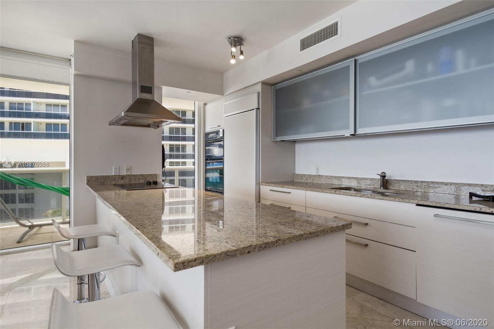 See details 1004 3 / 4 2078 sq. ft. $ 2020-08-04 0 Photo