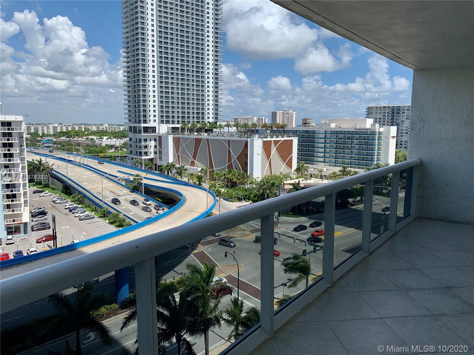 See details 1009 2 / 1 1086 sq. ft. $ 2020-09-03 0 Photo