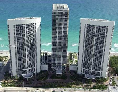See details 1009 2 / 1 1086 sq. ft. $ 2020-09-03 0 Photo
