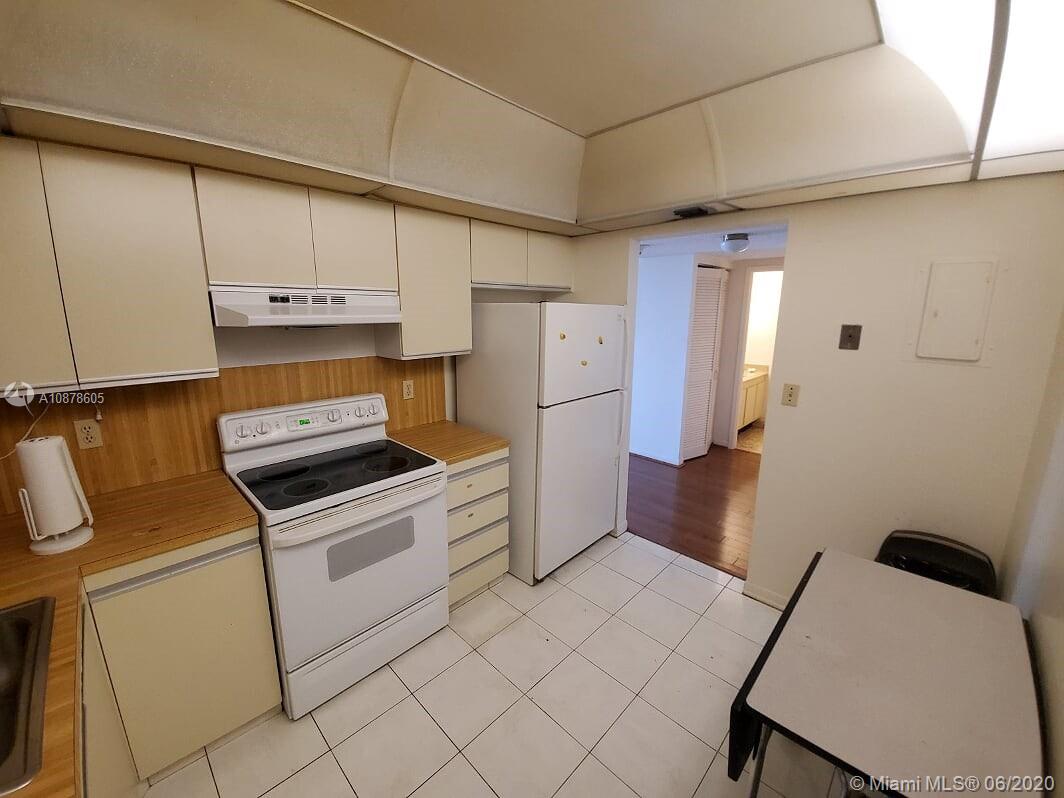 Photo of 2500 Parkview Dr #811, Hallandale Beach, Florida, 33009 -