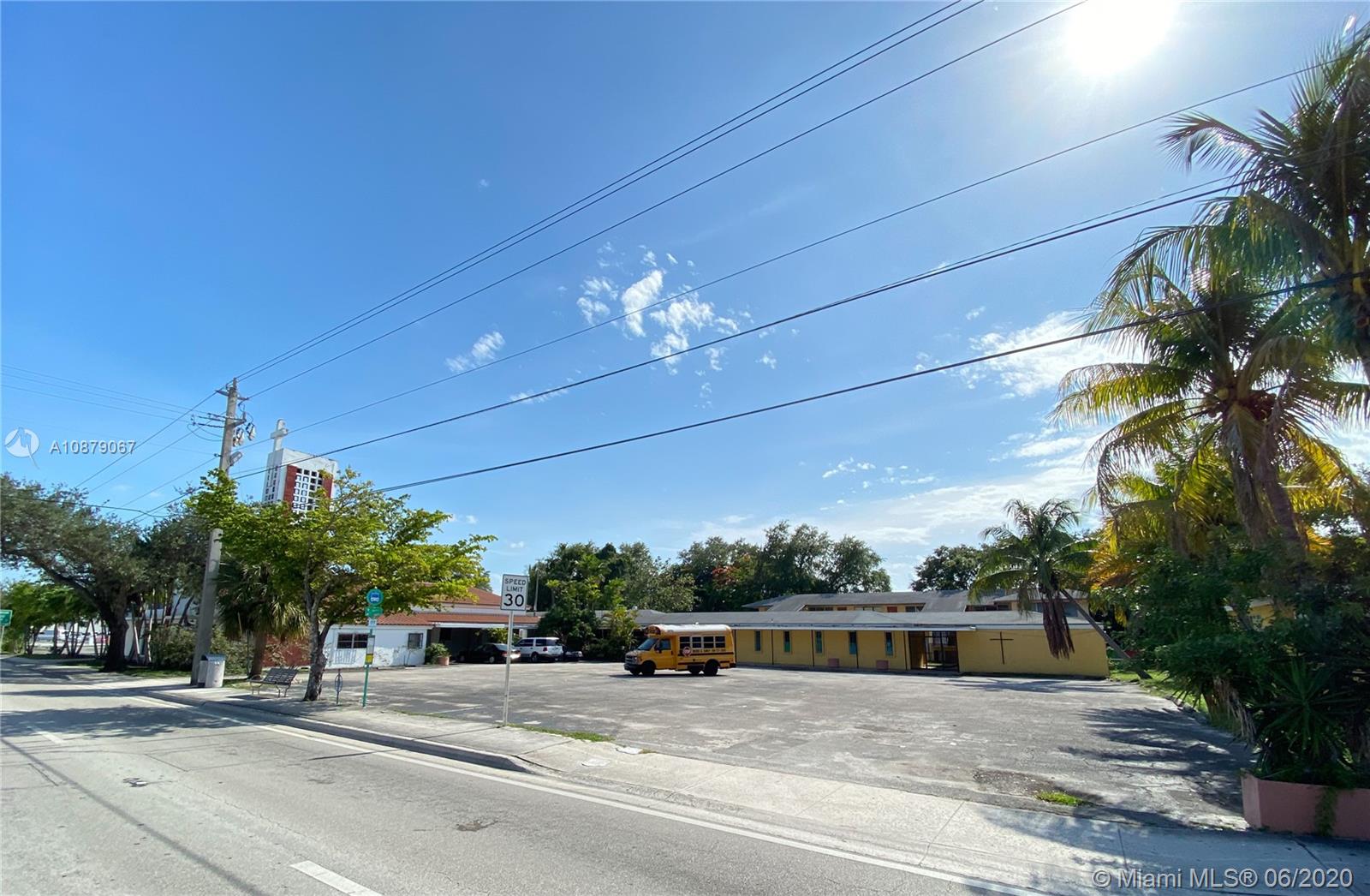 Ver detalles / 17880 sq. ft. $ 2020-06-19 0 foto