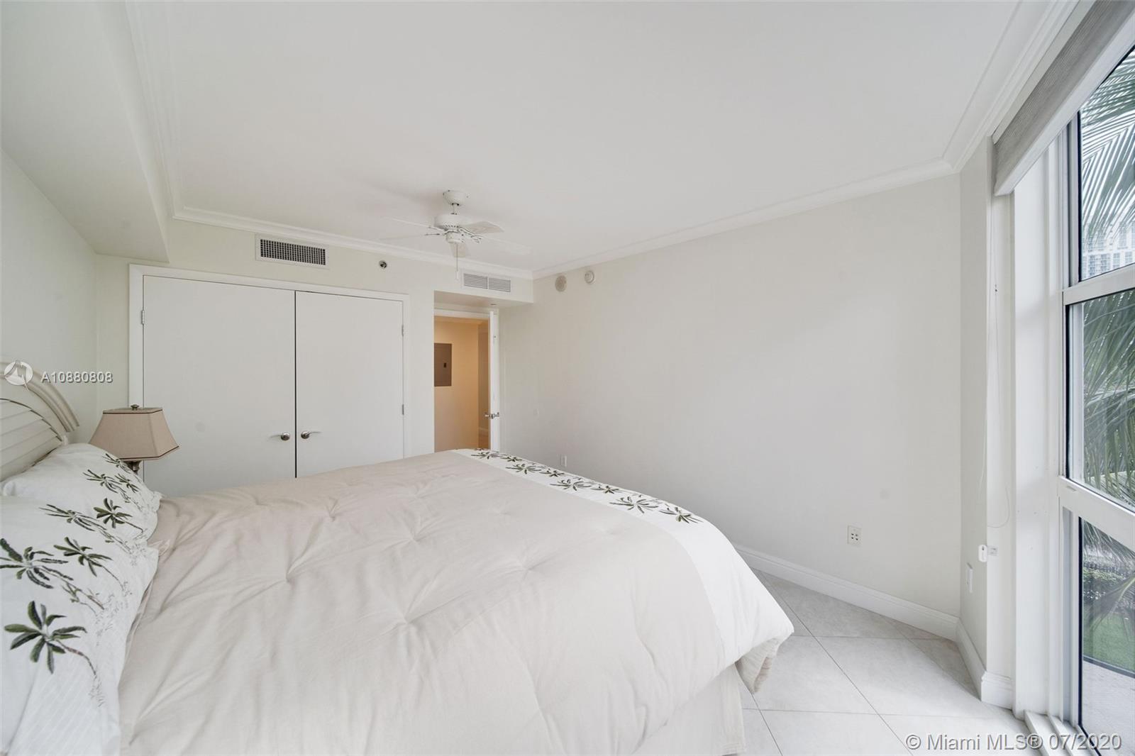 See details 405 2 / 2 1782 sq. ft. $ 2020-10-07 0 Photo