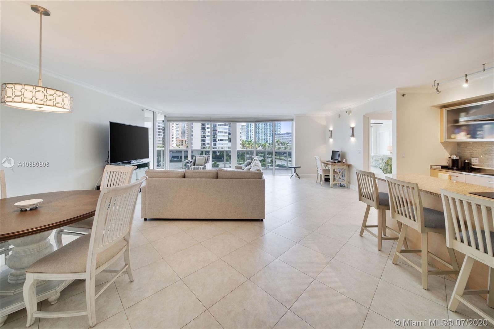 See details 405 2 / 2 1782 sq. ft. $ 2020-10-07 0 Photo