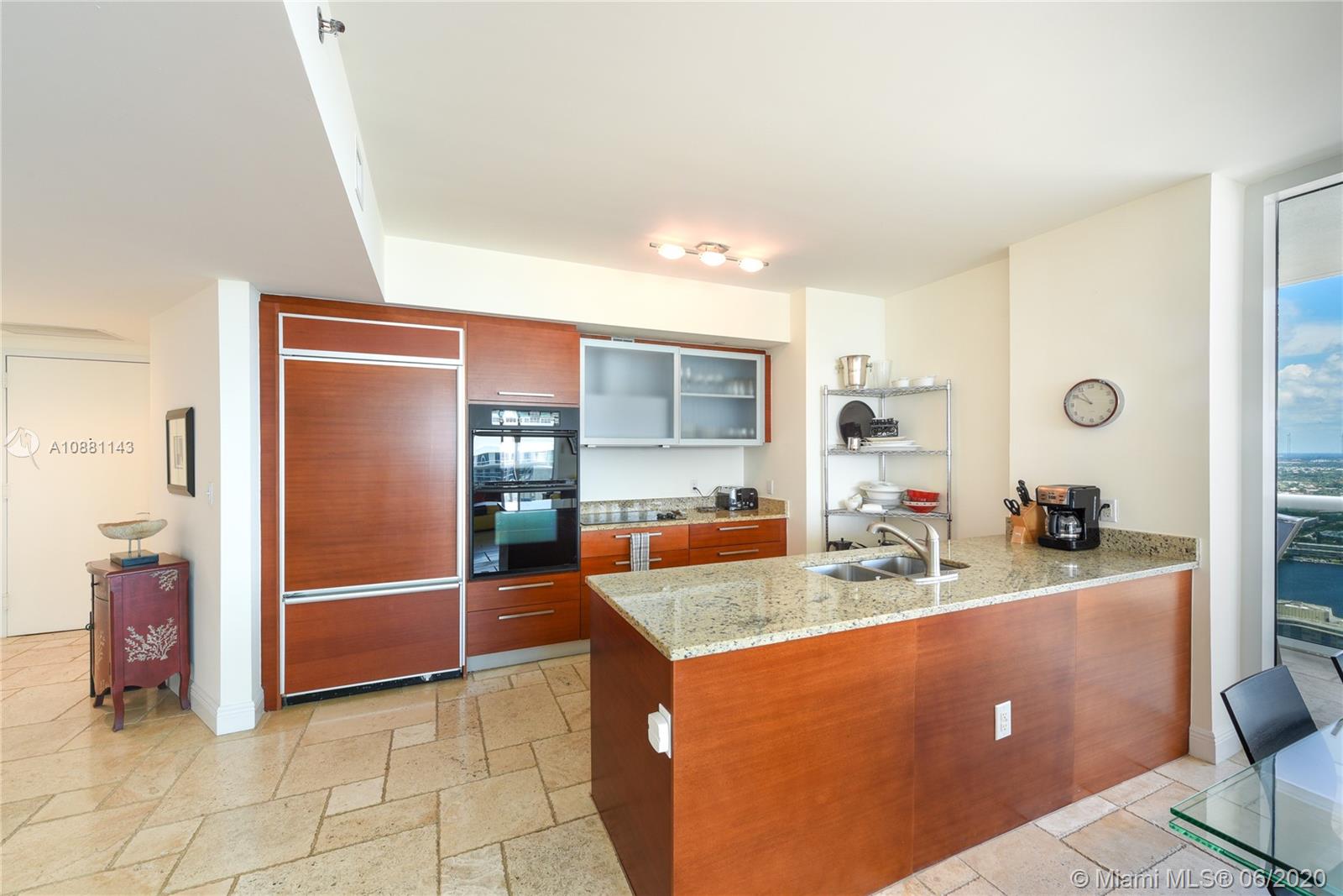 See details 4808 2 / 2 1458 sq. ft. $ 2020-08-31 0 Photo