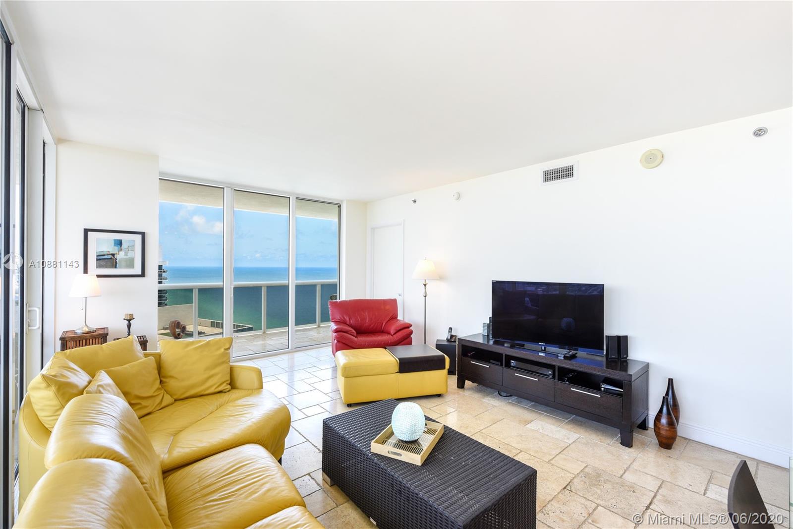 See details 4808 2 / 2 1458 sq. ft. $ 2020-08-31 0 Photo