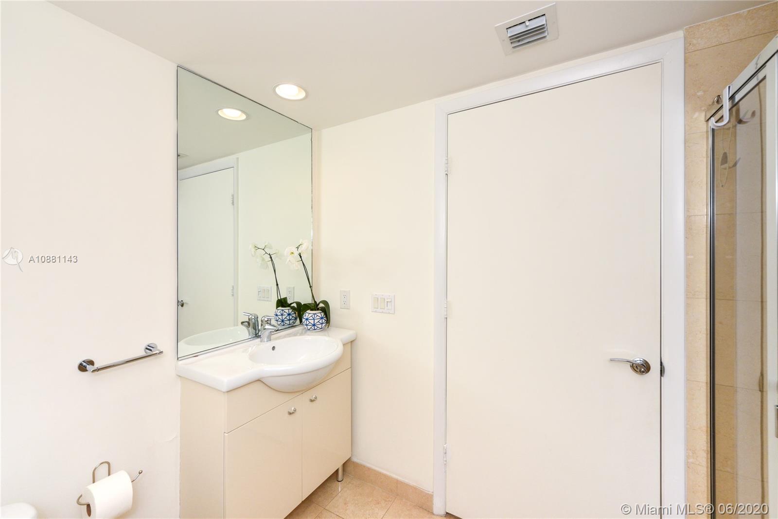 See details 4808 2 / 2 1458 sq. ft. $ 2020-08-31 0 Photo