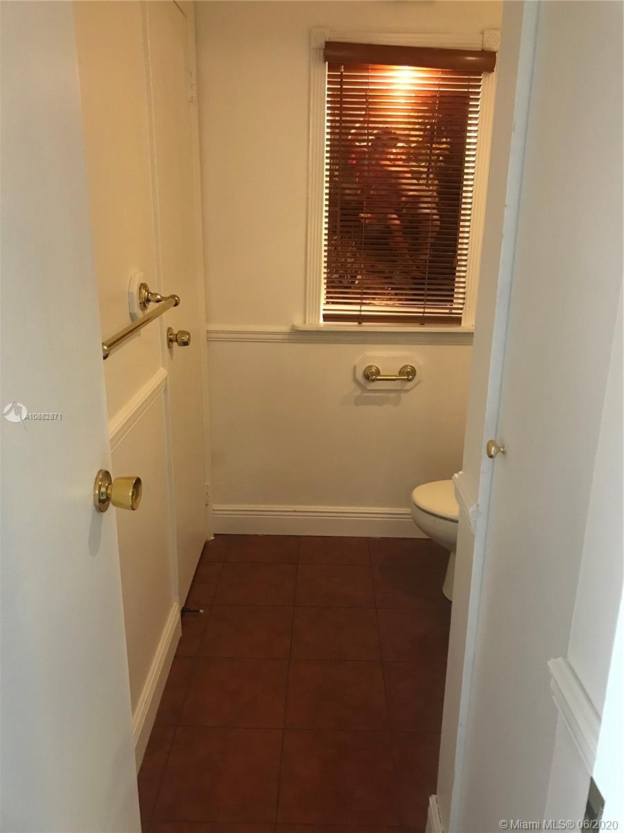 Photo of 3475 Country Club Dr #203, Aventura, Florida, 33180 -