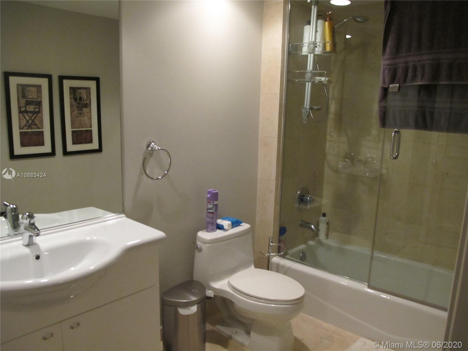 See details 1501 3 / 4 2078 sq. ft. $ 2020-09-08 0 Photo