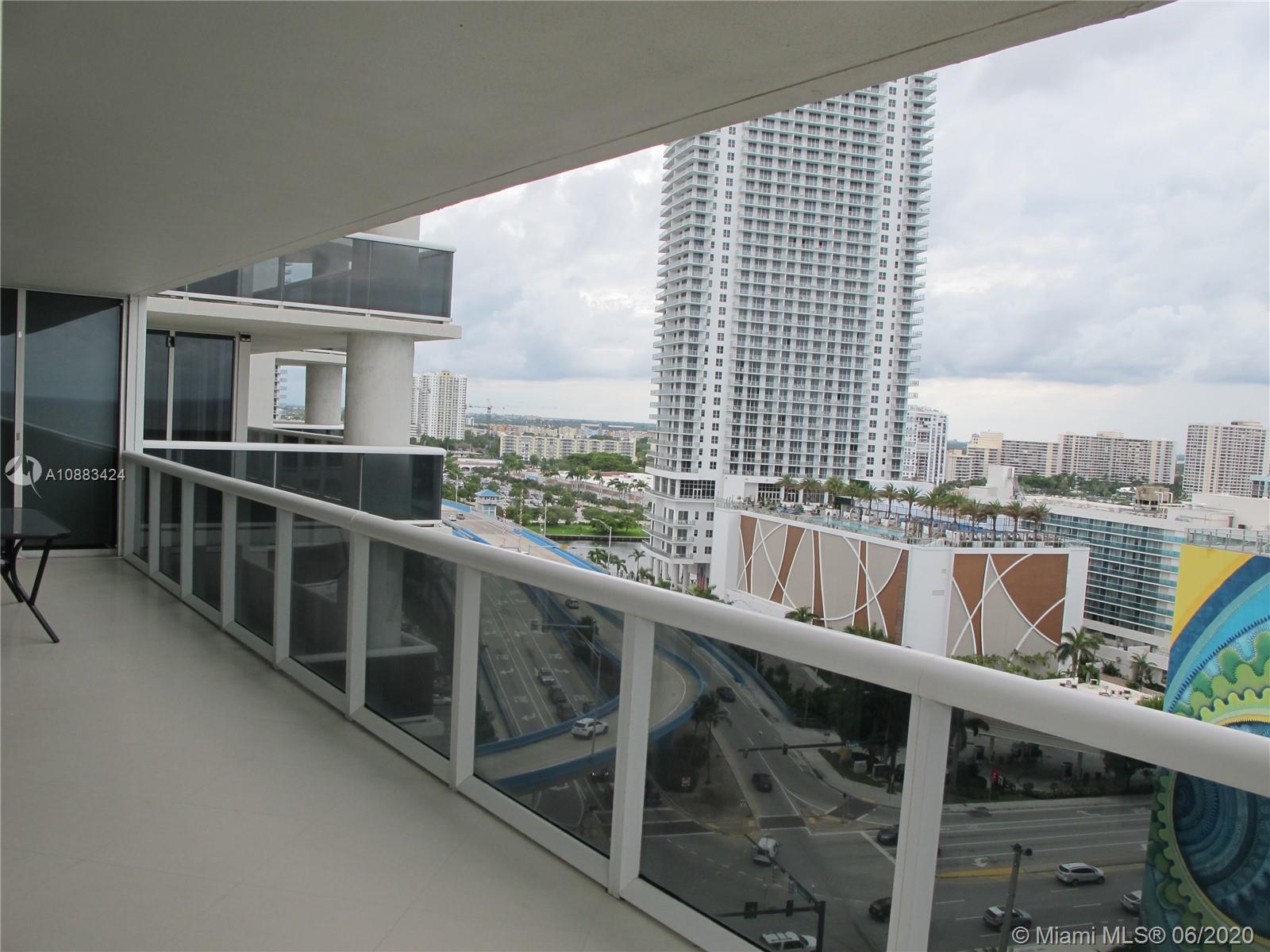 See details 1501 3 / 4 2078 sq. ft. $ 2020-09-08 0 Photo