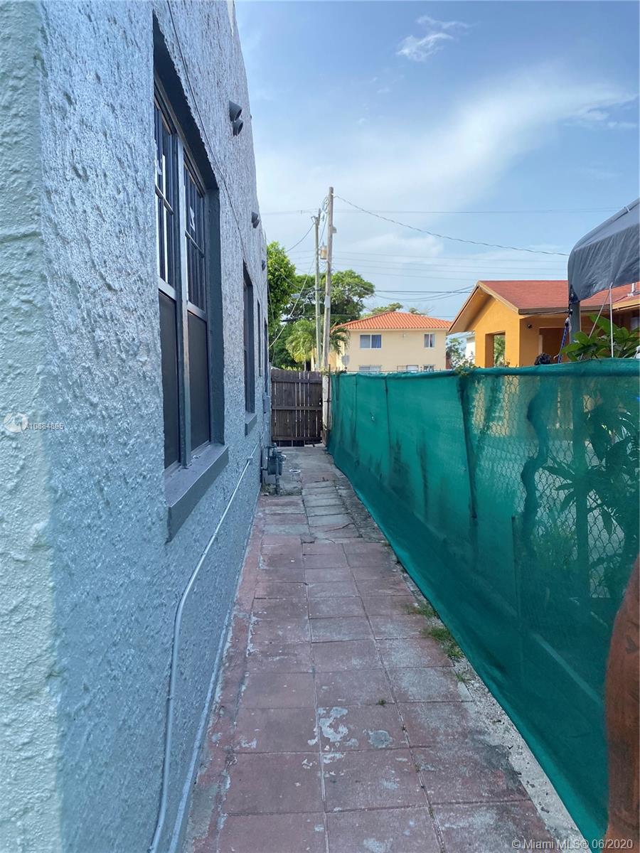See details / 1610 sq. ft. $ 2020-06-30 0 Photo