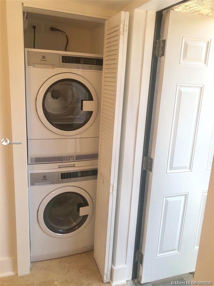 See details / 1170 sq. ft. $ 2020-06-30 0 Photo