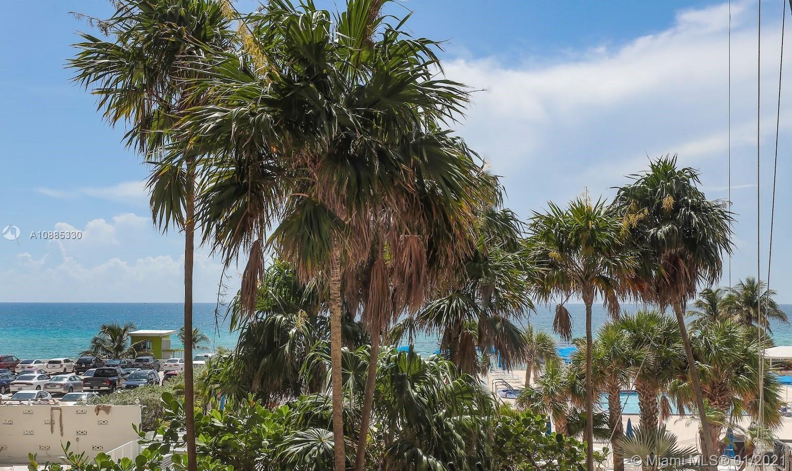 Photo of 2030 Ocean Dr #215, Hallandale Beach, Florida, 33009 - Cooking and entertaining is a pleasure