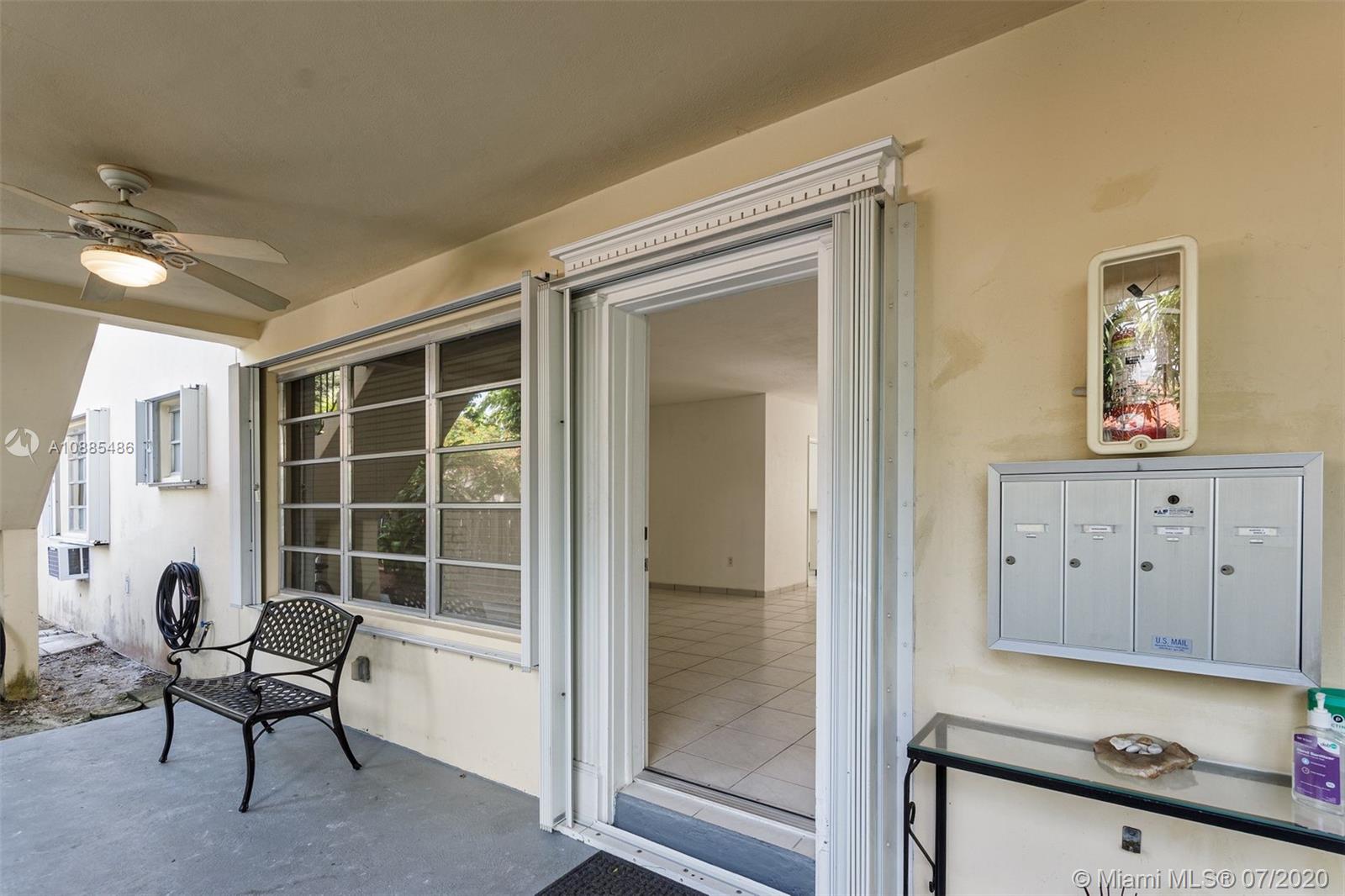 See details / 4789 sq. ft. $ 2020-12-01 0 Photo