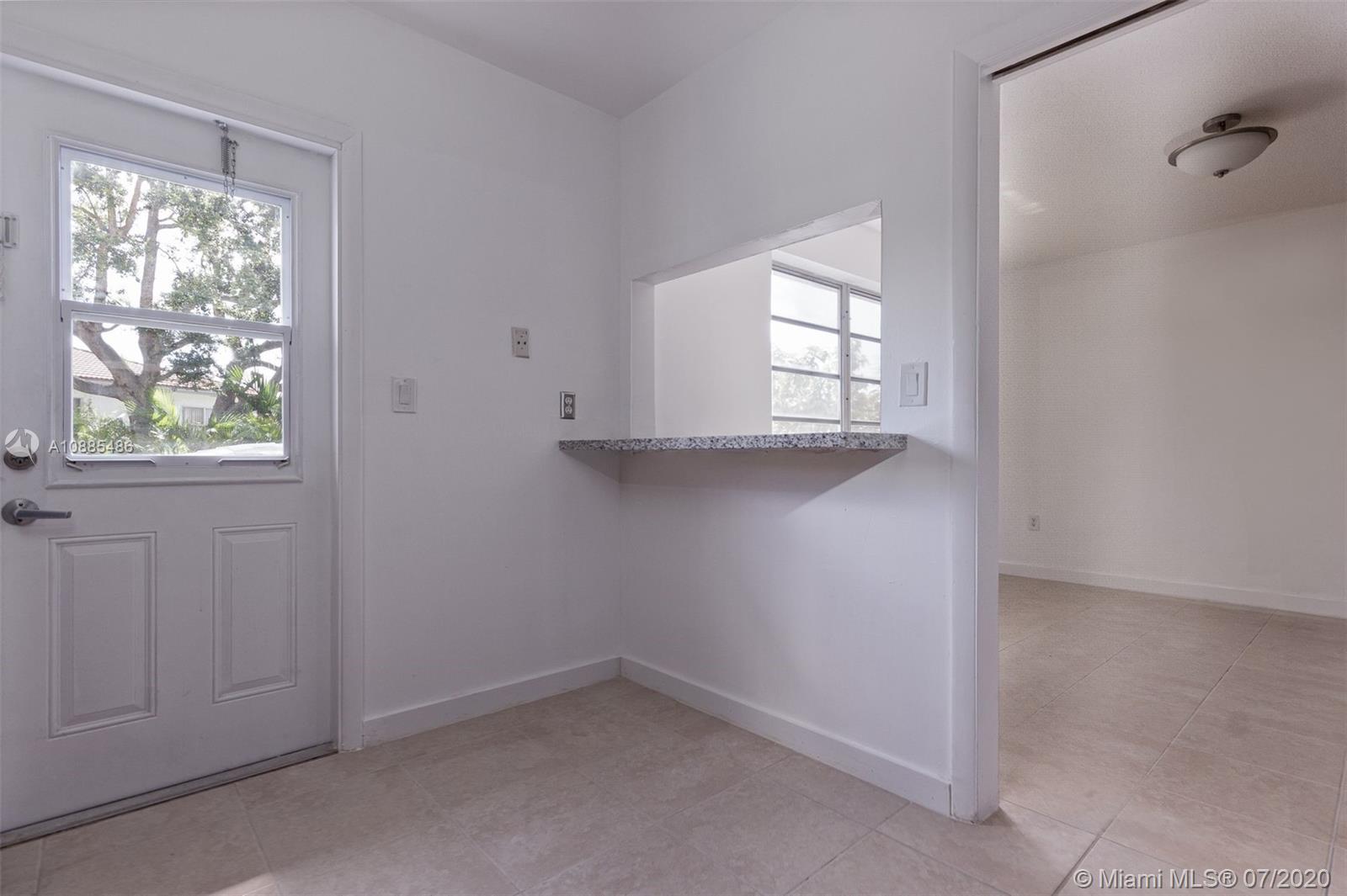 See details / 4789 sq. ft. $ 2020-12-01 0 Photo