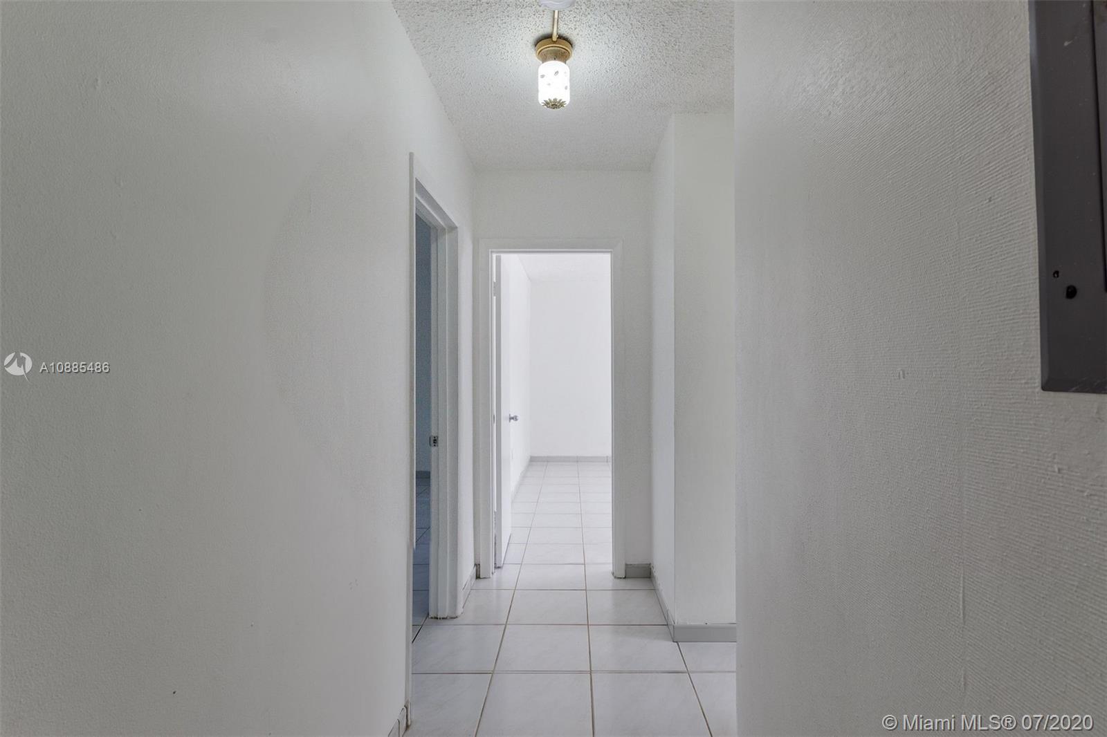 See details / 4789 sq. ft. $ 2020-12-01 0 Photo