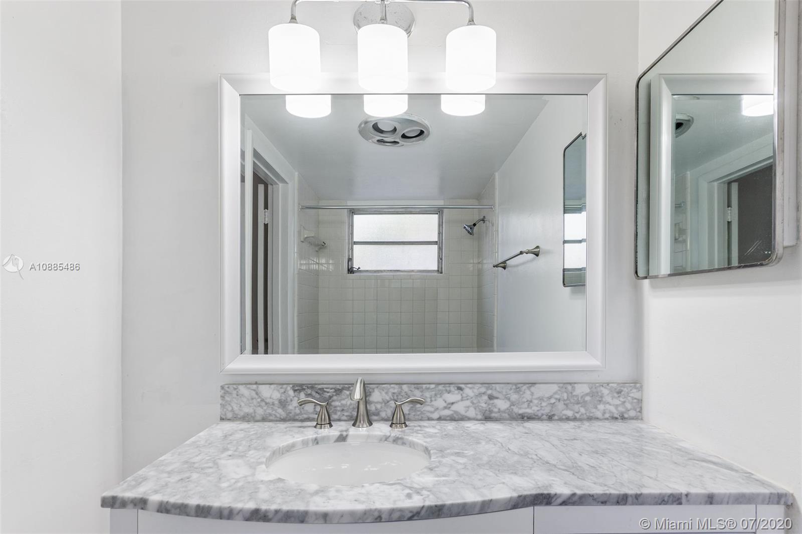See details / 4789 sq. ft. $ 2020-12-01 0 Photo