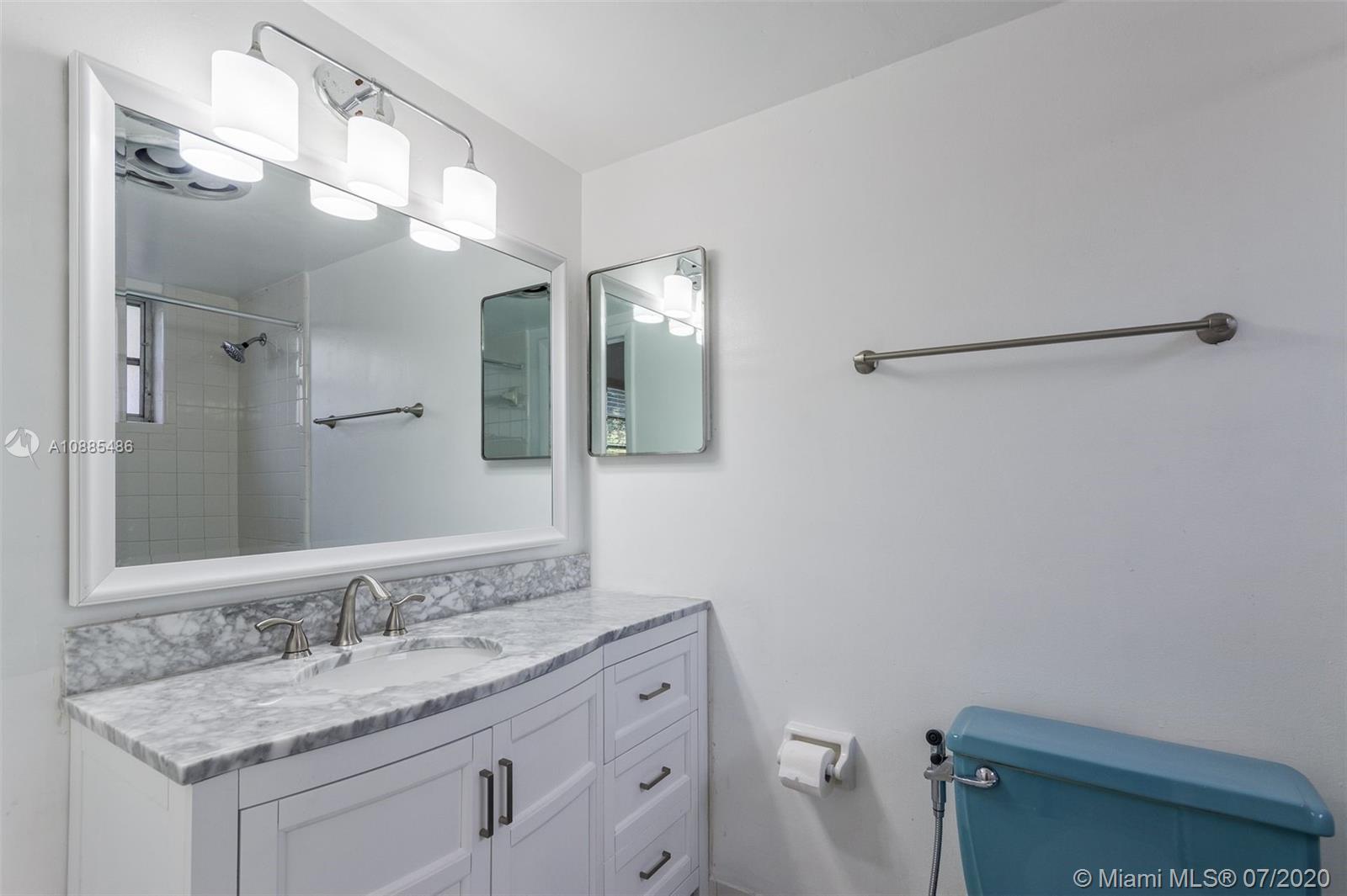 See details / 4789 sq. ft. $ 2020-12-01 0 Photo