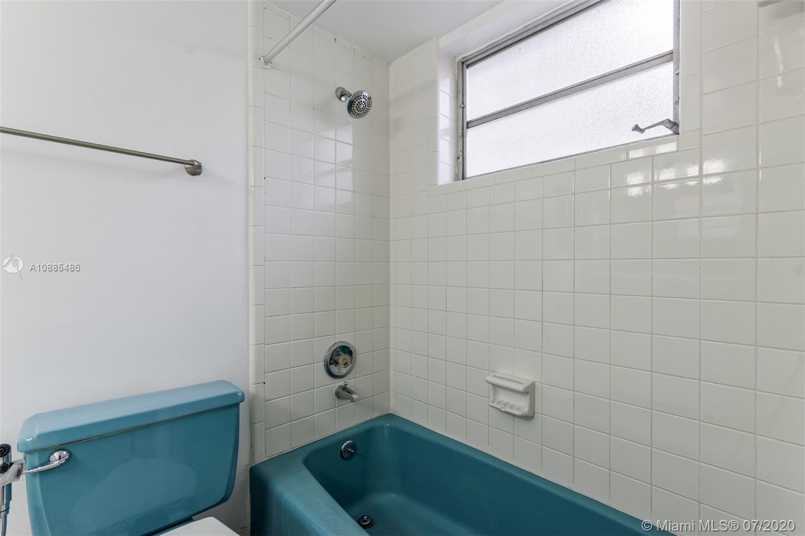 See details / 4789 sq. ft. $ 2020-12-01 0 Photo
