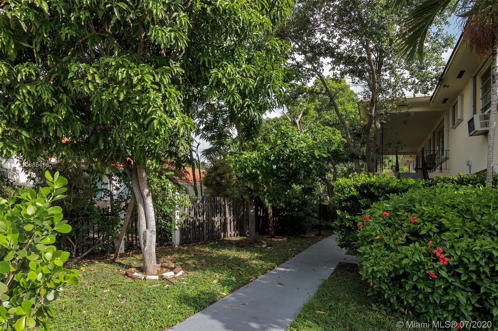 See details / 4789 sq. ft. $ 2020-12-01 0 Photo
