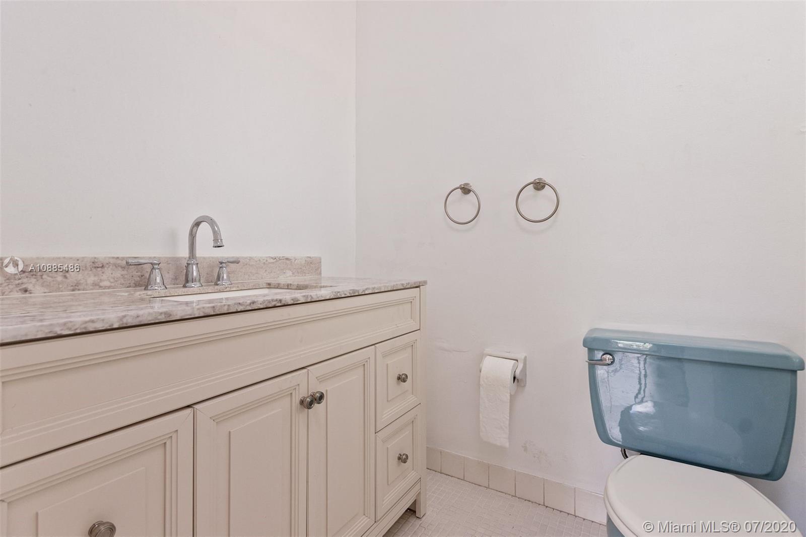 See details / 4789 sq. ft. $ 2020-12-01 0 Photo