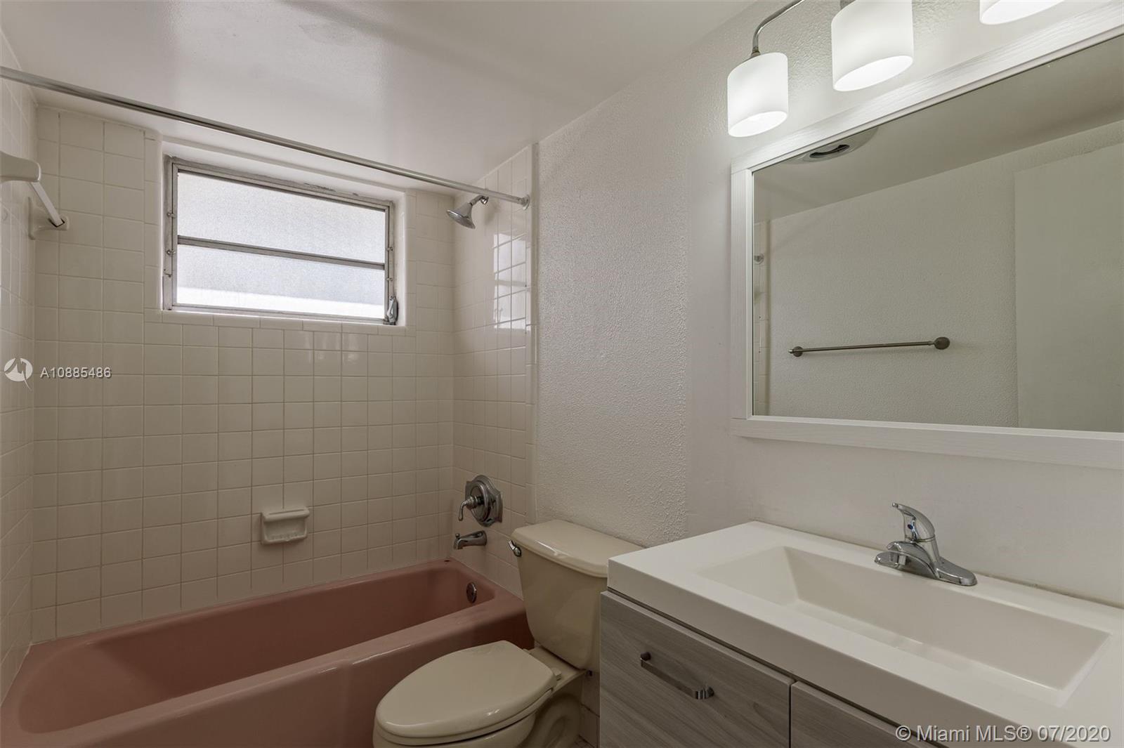See details / 4789 sq. ft. $ 2020-12-01 0 Photo