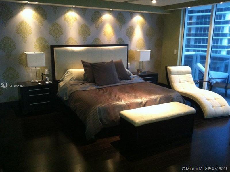 See details 1001 3 / 3 2065 sq. ft. $ 2020-07-01 0 Photo