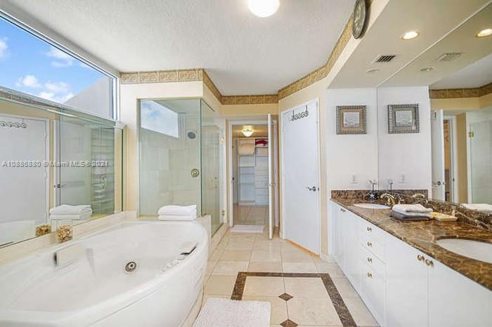 Photo of 17555 Collins Ave #TS-2, Sunny Isles Beach, Florida, 33160 -