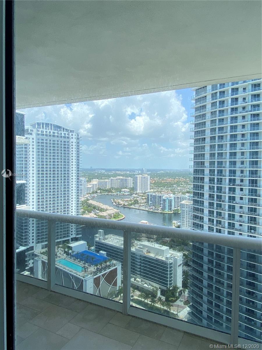 Ver detalles 3701 3 / 4 2078 sq. ft. $ 2020-09-01 0 foto