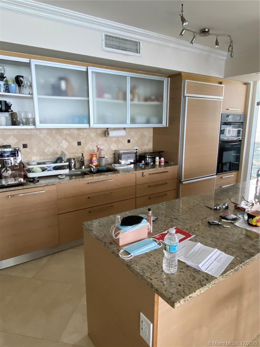 Ver detalles 3701 3 / 4 2078 sq. ft. $ 2020-09-01 0 foto