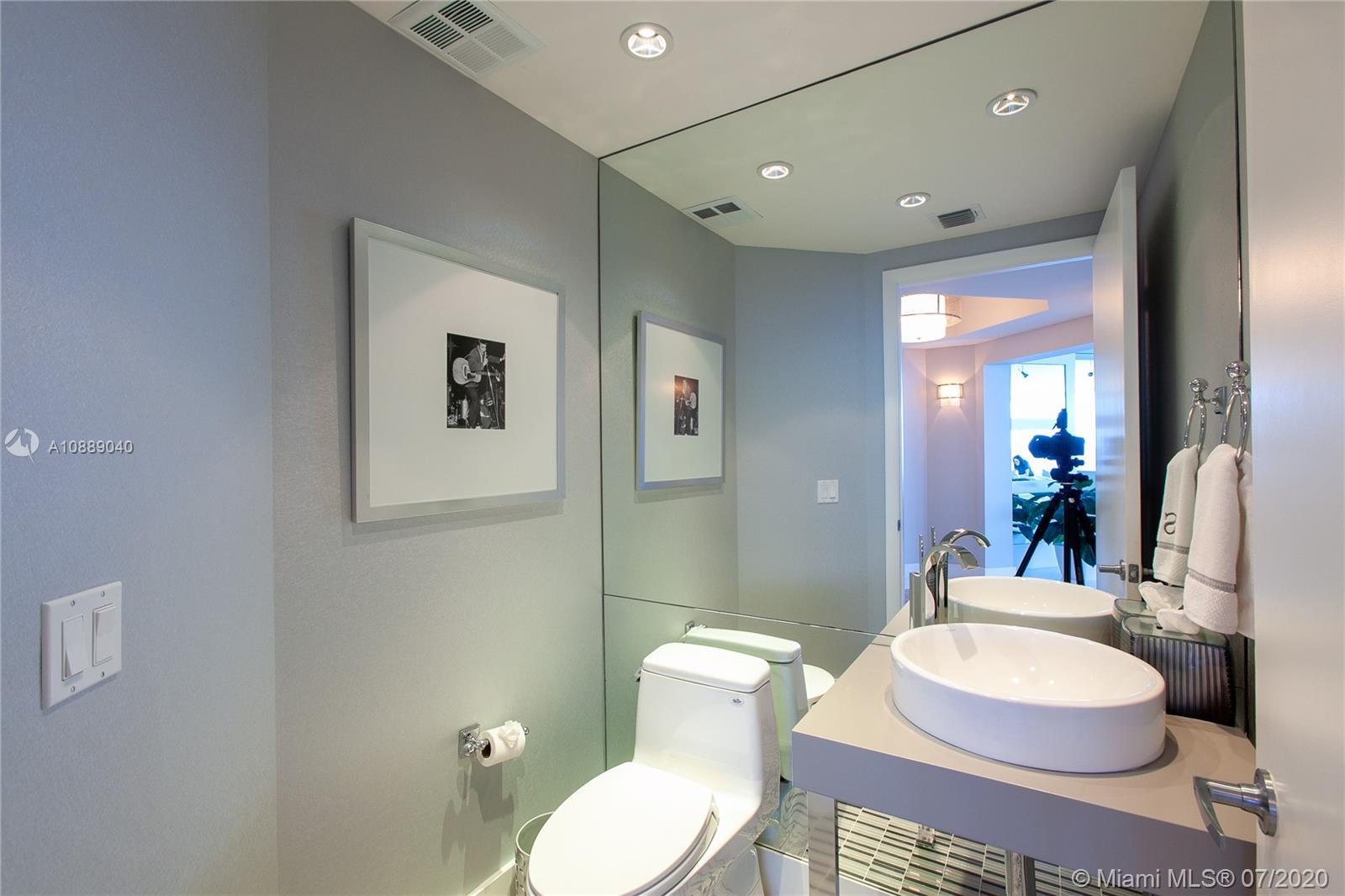 Photo of 2711 Ocean Dr #1505, Hollywood, Florida, 33019 -