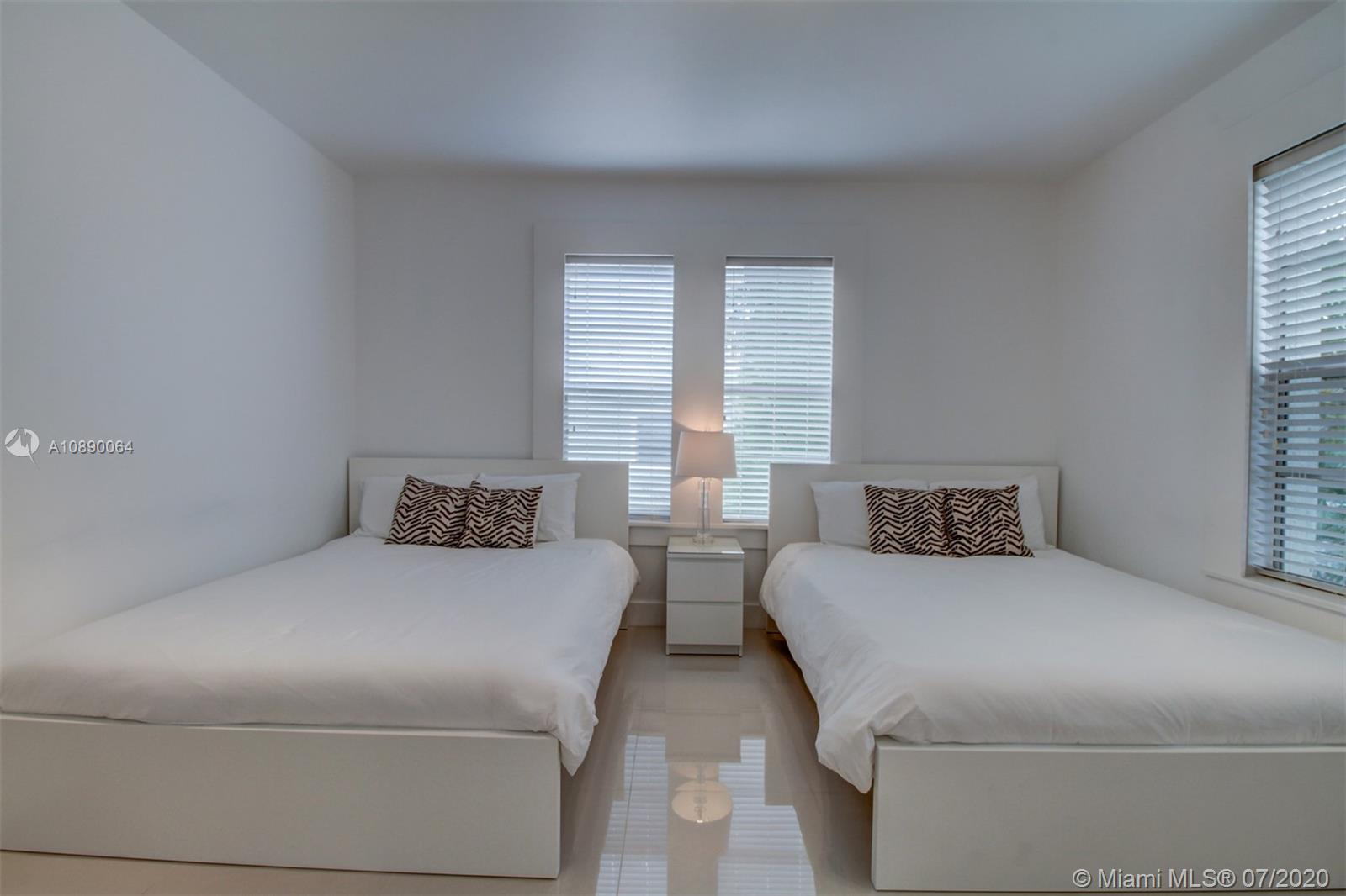 See details / 3416 sq. ft. $ 2020-07-09 0 Photo