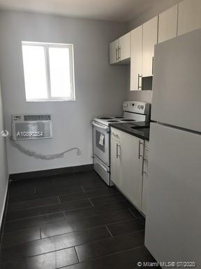 See details / 440 sq. ft. $ 2020-10-15 0 Photo