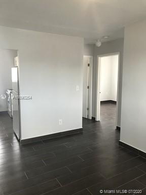 See details / 440 sq. ft. $ 2020-10-15 0 Photo