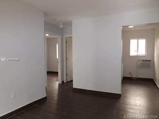 See details / 440 sq. ft. $ 2020-10-15 0 Photo