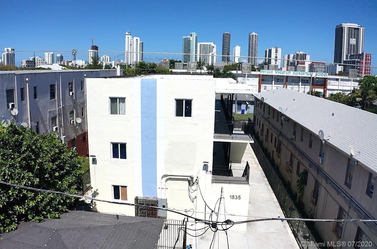 See details / 440 sq. ft. $ 2020-10-15 0 Photo